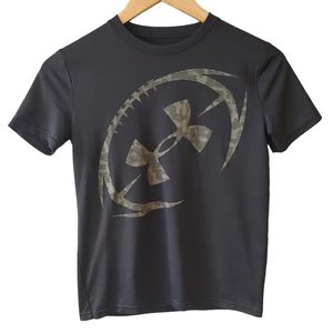 Under Armour Black and Grey Short Sleeve Shirt with Football Graphic Size YM